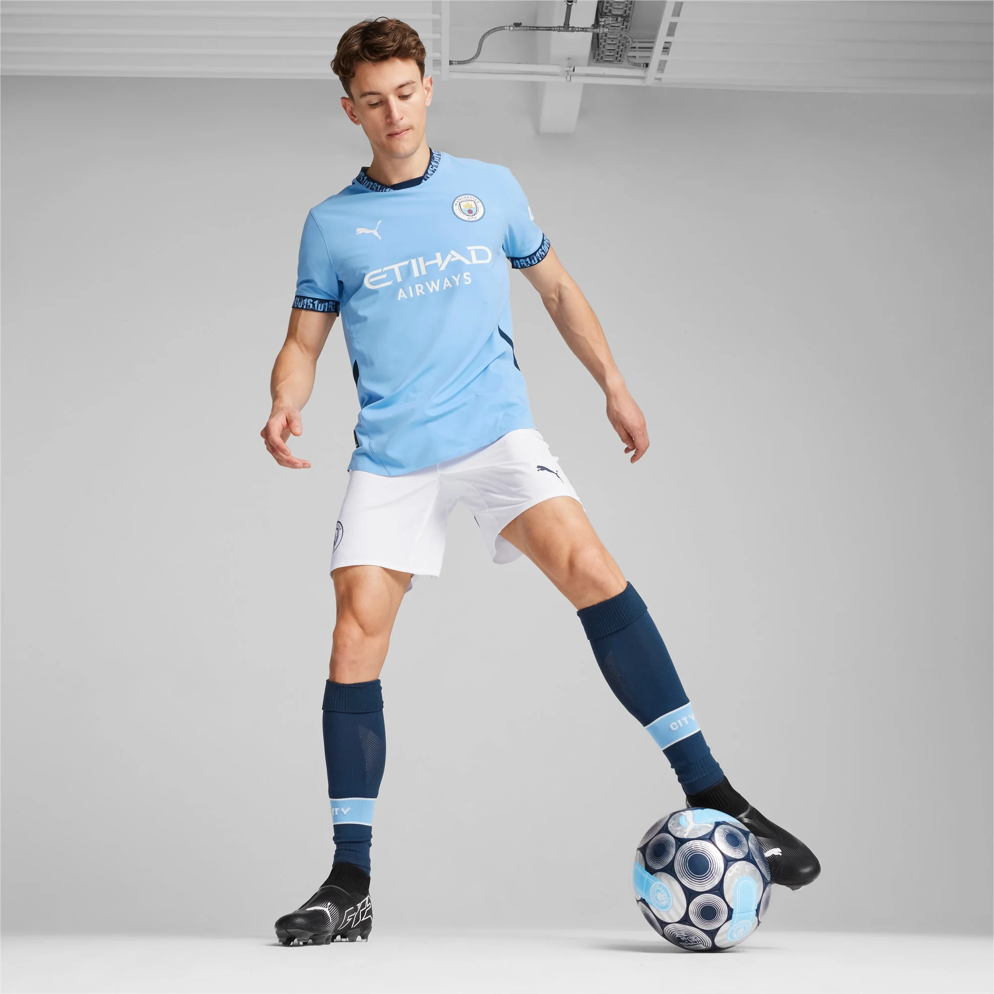 Manchester City FC 2024/25 Men's Home Authentic Jersey - Image 7