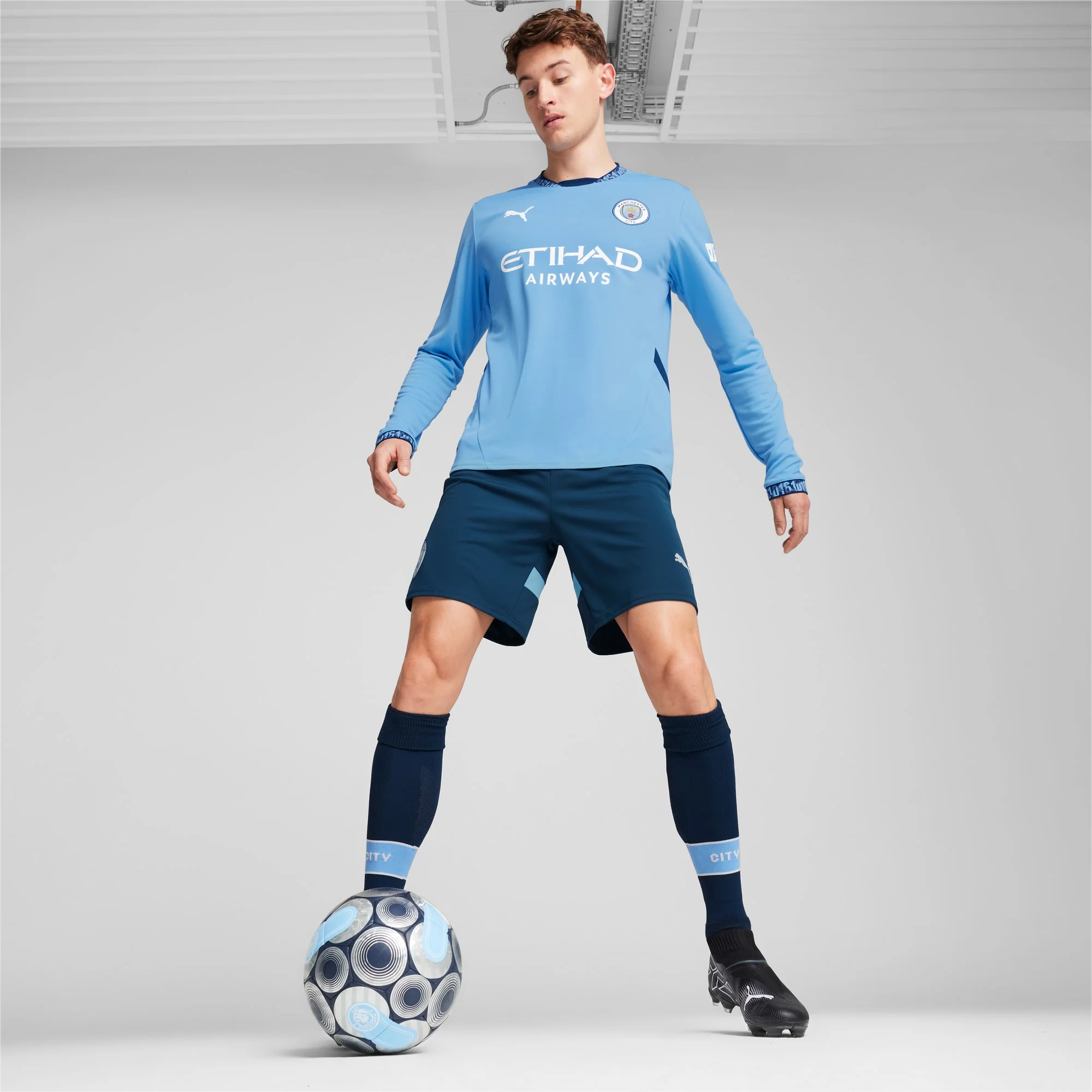 Manchester City FC 2024/25 Men's Long Sleeve Home Jersey - Image 7