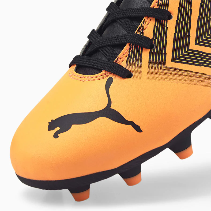 Young Kids' Knee-to-Toe Soccer Kit - Image 8